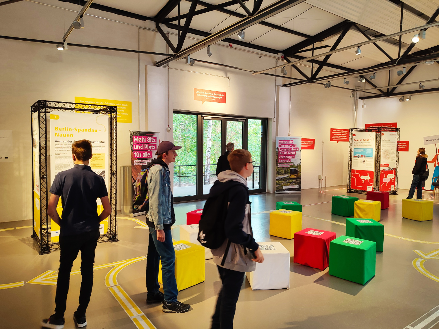 Besucher am Tag der Schiene im Technikmuseum "Zug zur Zukunft", Foto: VBB